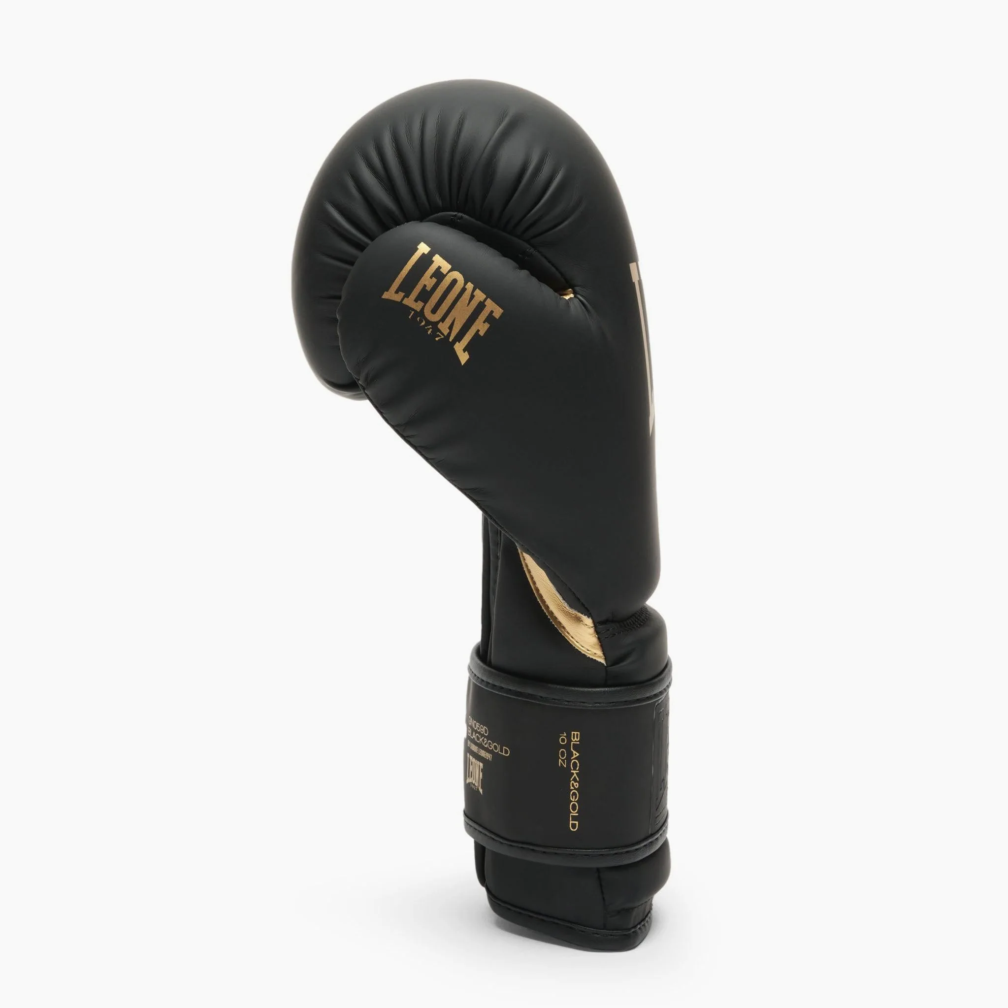 Boxing gloves Leone GN059D Black&Gold  - Image 3