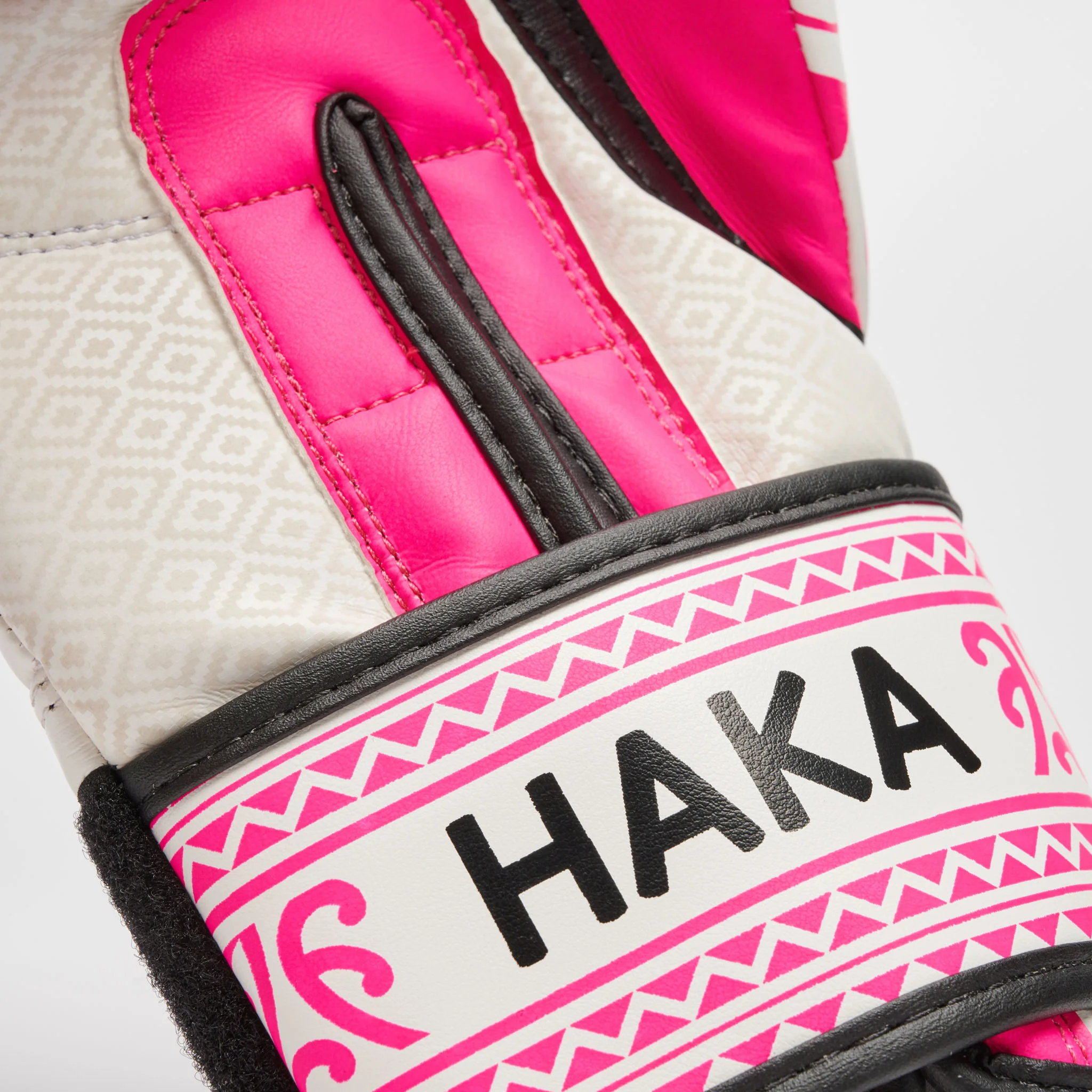 Boxing gloves Leone Haka GN329  - Image 14