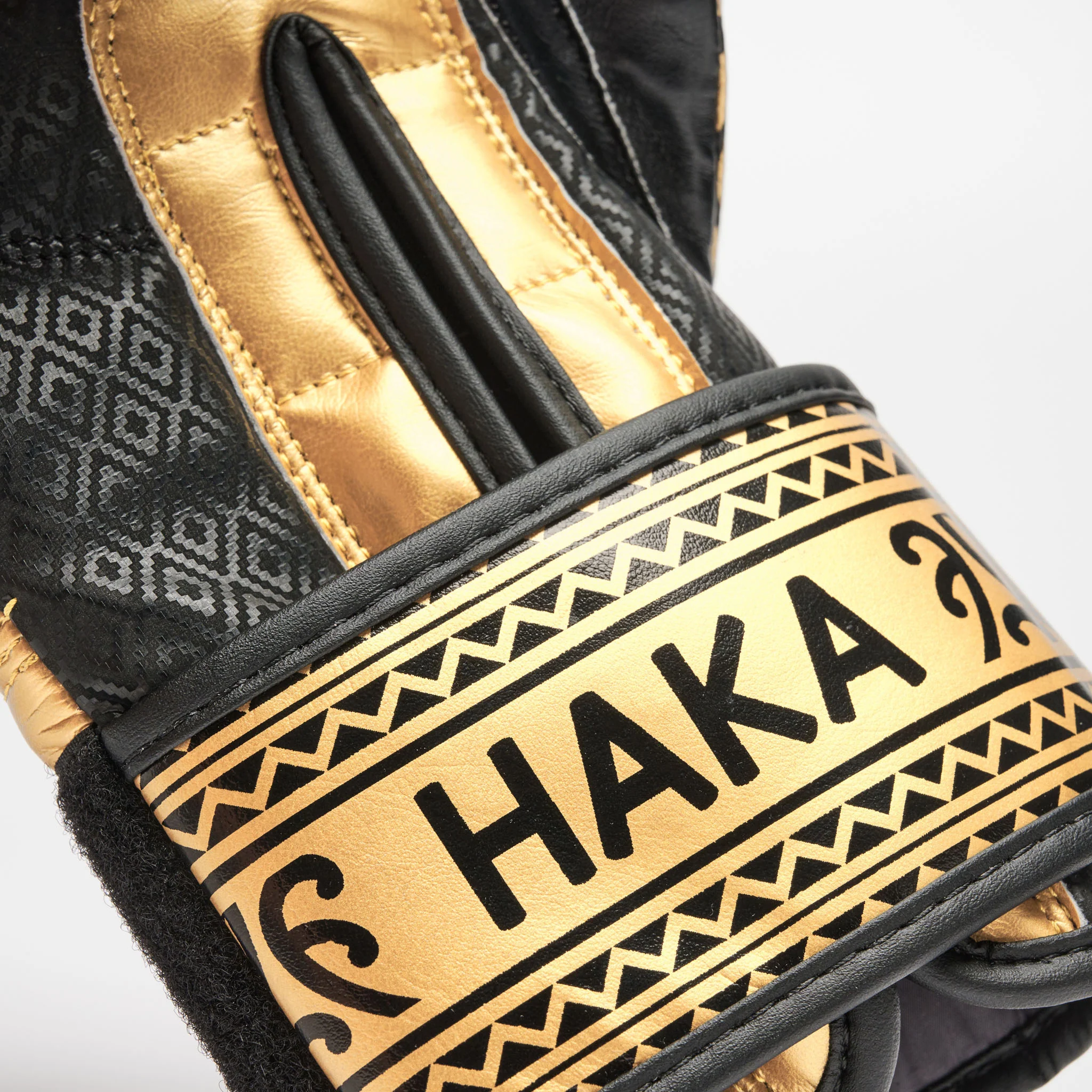 Boxing gloves Leone Haka GN329  - Image 6