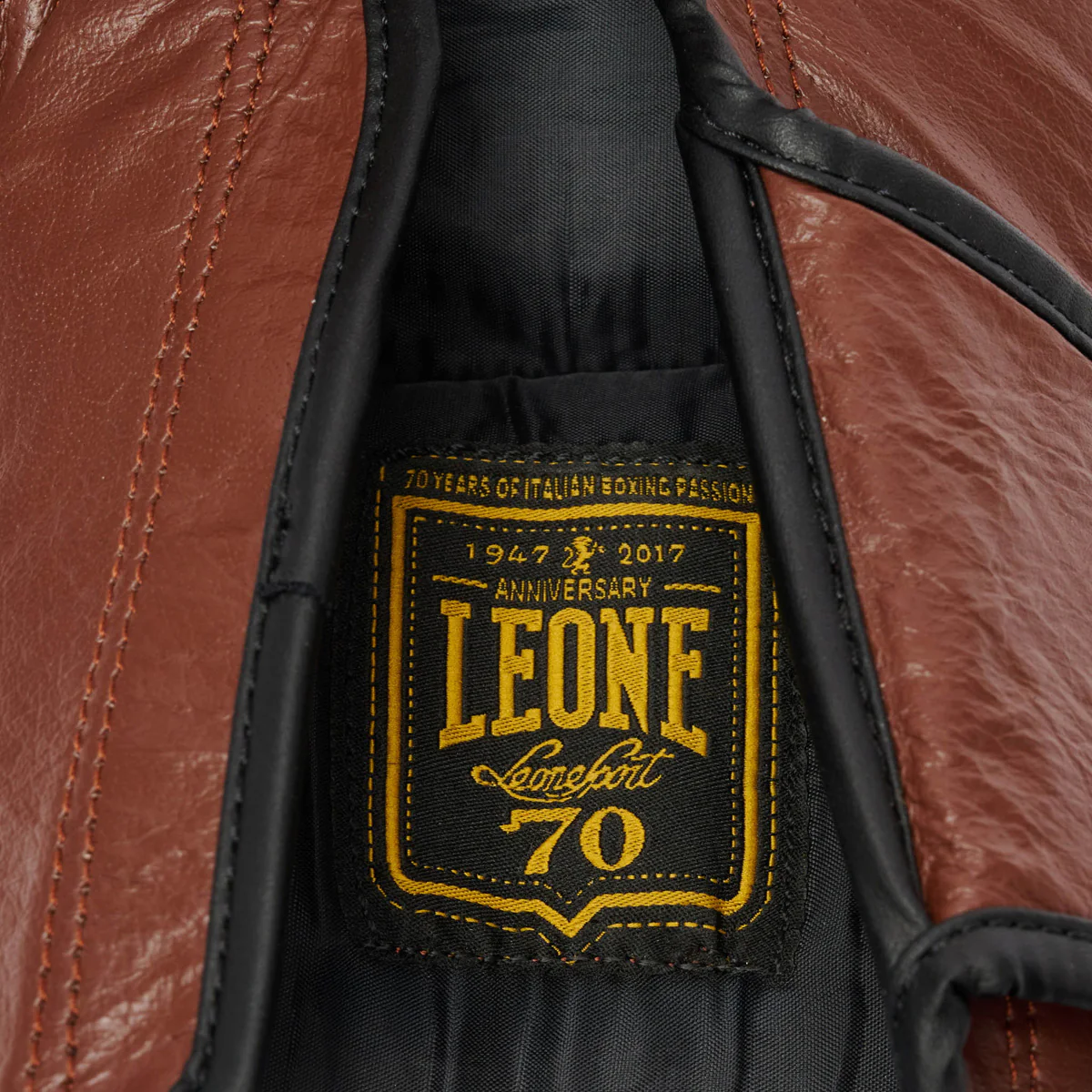 Boxing gloves Leone Italy GN039  - Image 29