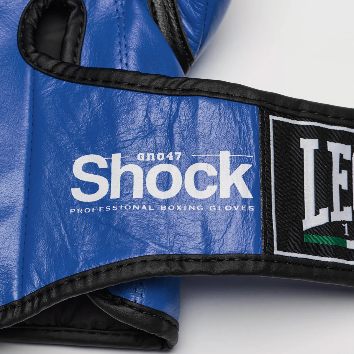 Boxing gloves Leone Shock GN047  - Image 17