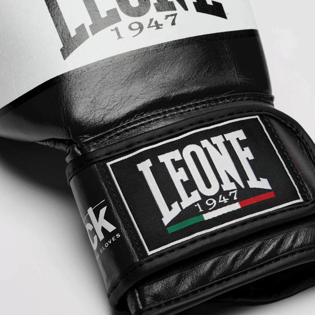 Boxing gloves Leone Shock GN047  - Image 8