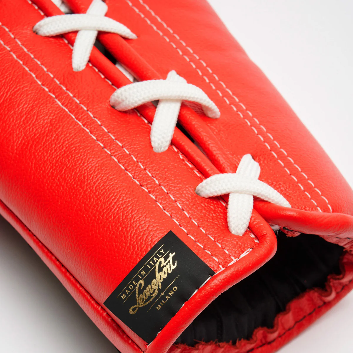 Boxing gloves Leone Sport Orlando Classico with laces Red  - Image 8