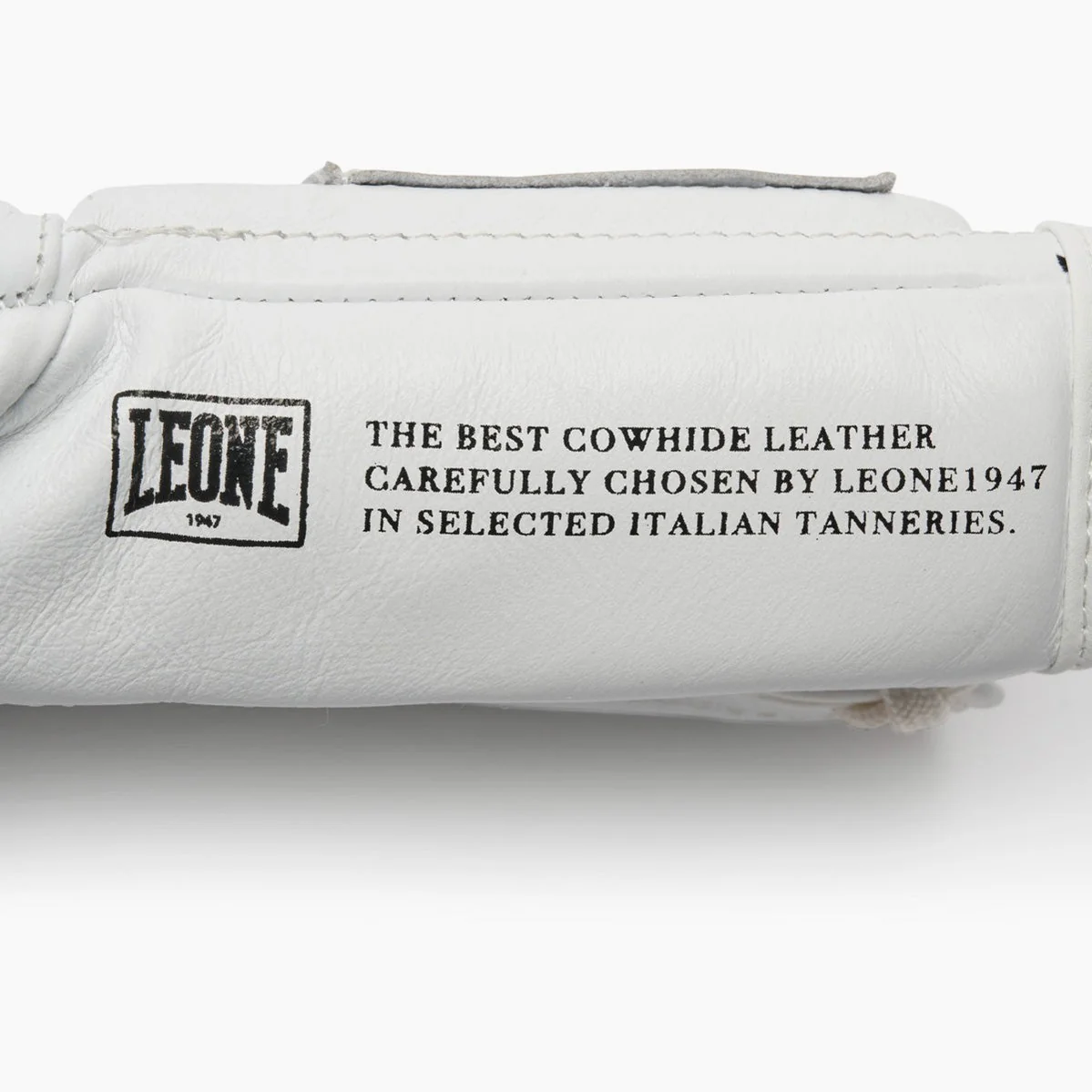 Boxing gloves Leone The Greatest with laces GN111L  - Image 30