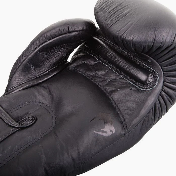 Boxing gloves Venum Giant 3.0  - Image 11