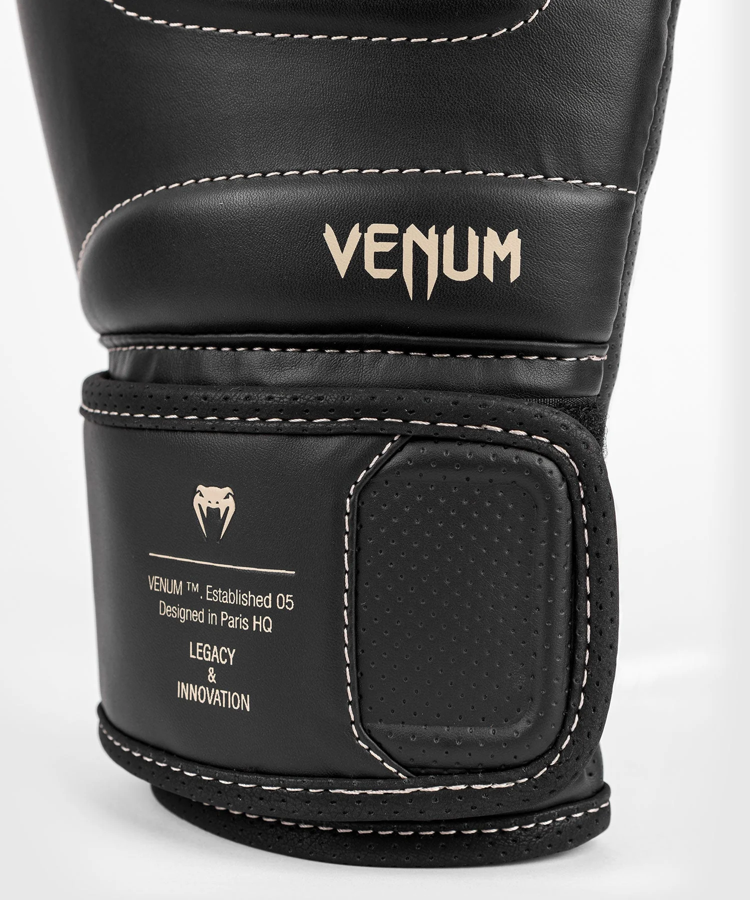 Boxing gloves Venum Impact Evo  - Image 2