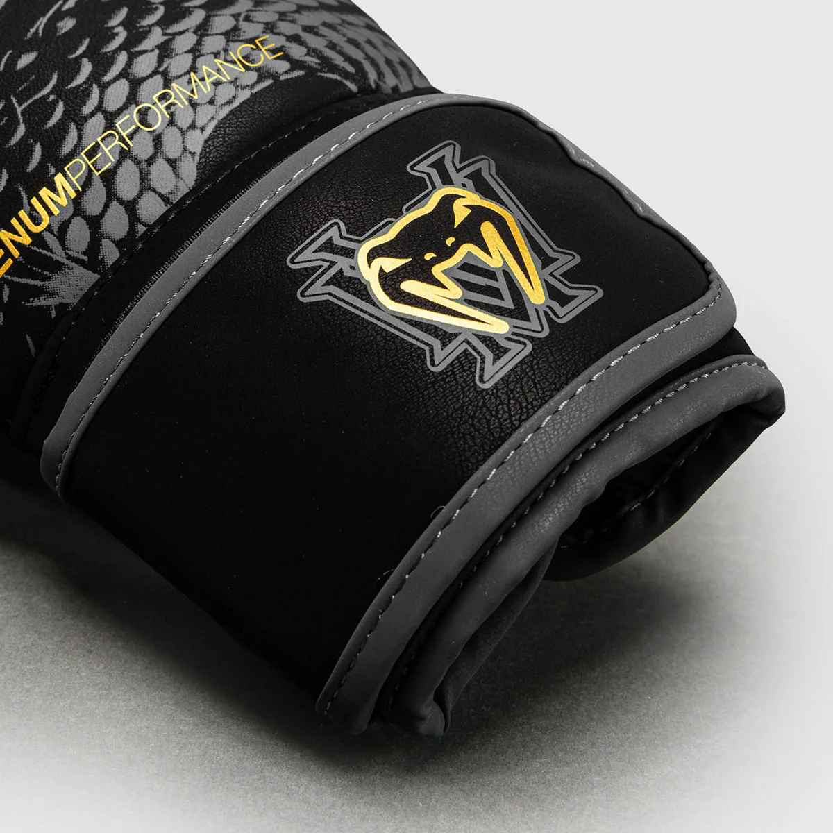 Boxing gloves Venum Matupa Black-gray  - Image 4