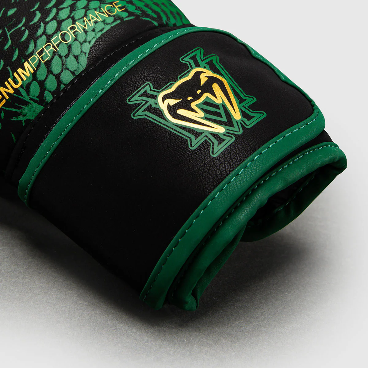 Boxing gloves Venum Matupa Black-green  - Image 4