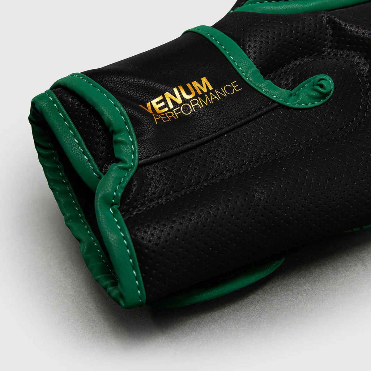 Boxing gloves Venum Matupa Black-green  - Image 5