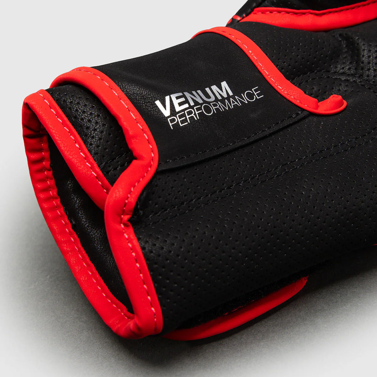 Boxing gloves Venum Matupa Black-red  - Image 5