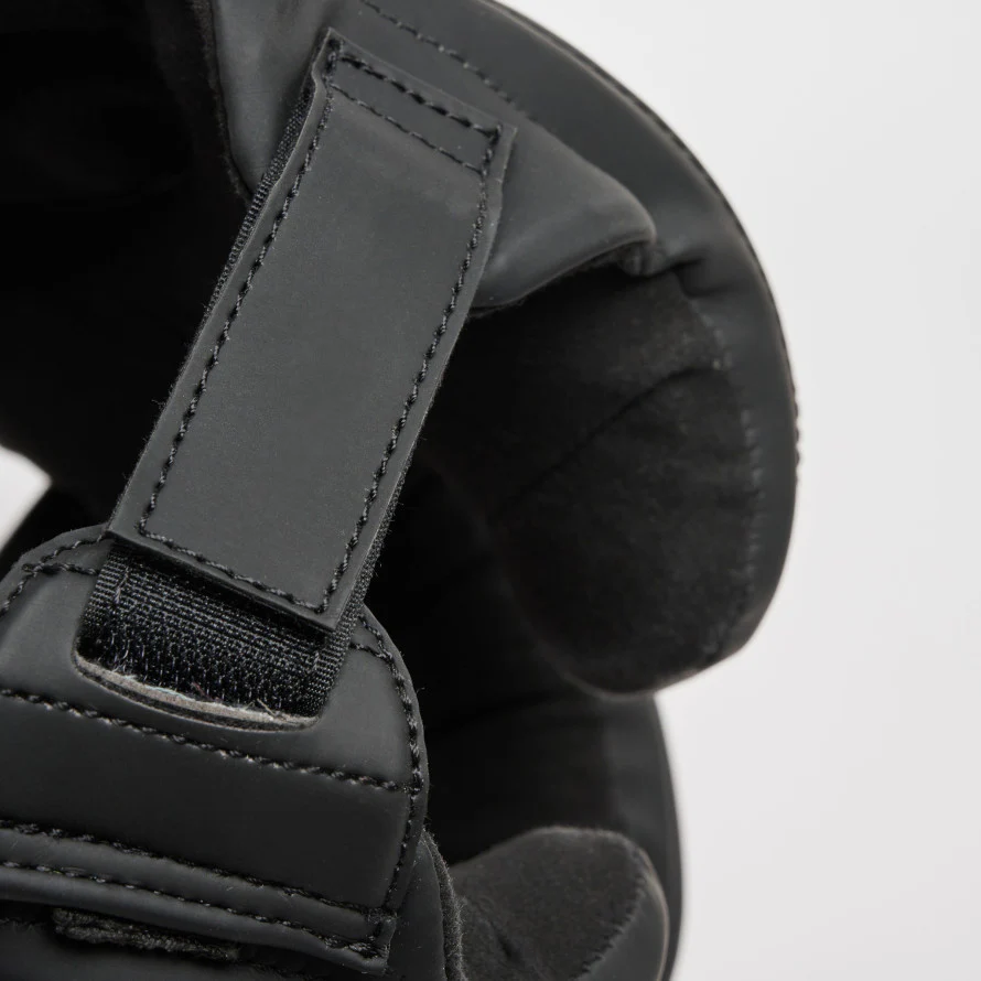 Headgear Leone Black Edition CS435 with Cheek Protector  - Image 7