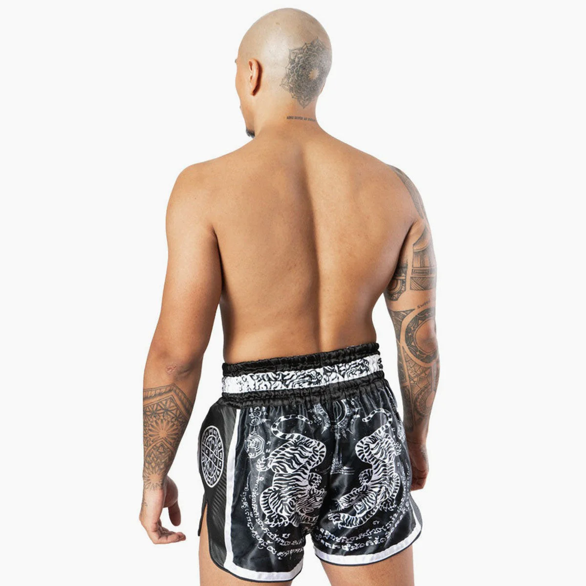 Kick-thai shorts 8 Weapons Carbon Sak Yant Tigers  - Image 7