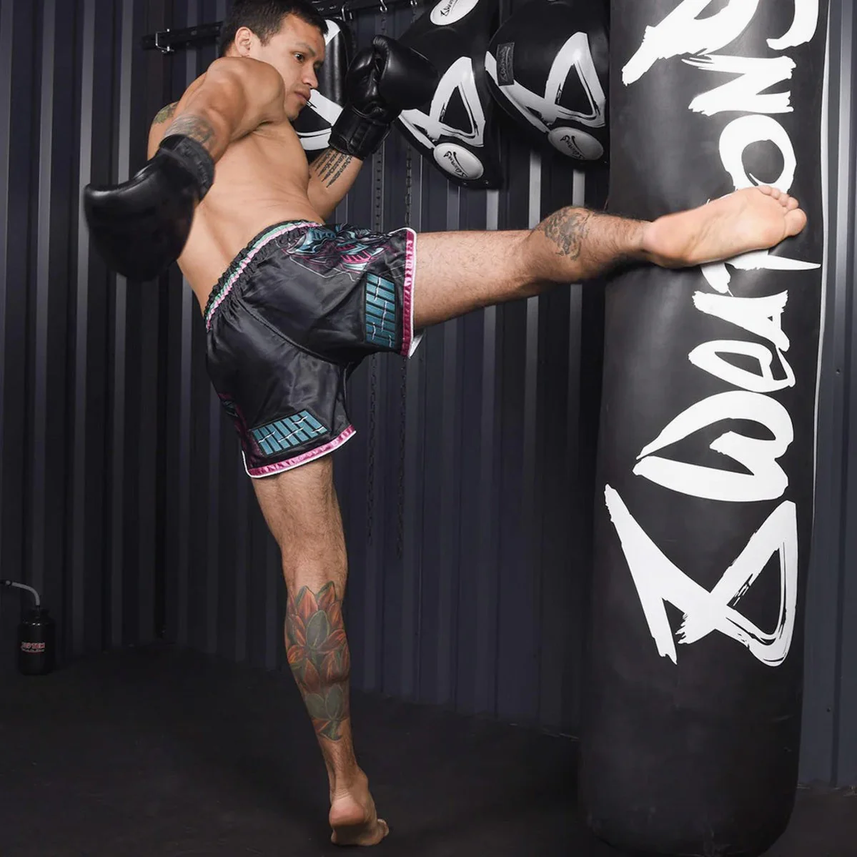 Kick-thai shorts 8 Weapons Samurai 2.0 Cyber  - Image 4