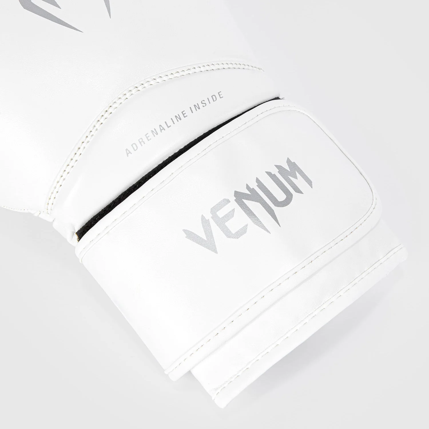 Kids boxing gloves Venum Contender 1.5 White  - Image 4