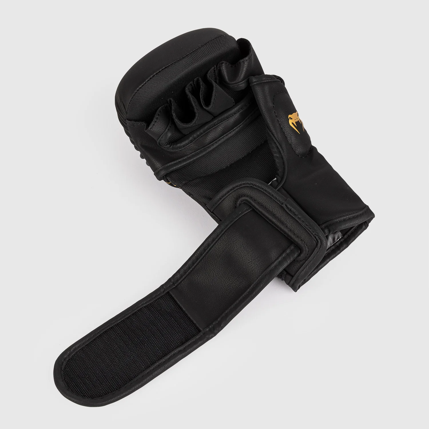 MMA Gloves 7 Oz Venum Serpenti Black sparring  - Image 5