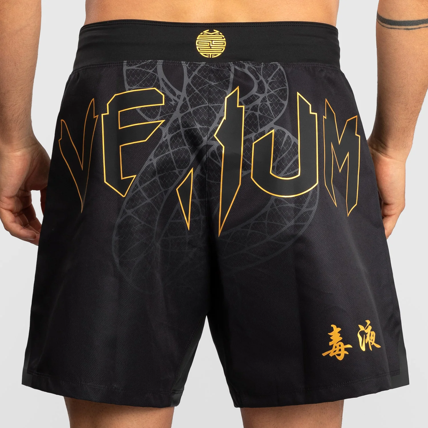 MMA shorts Venum Serpenti Black  - Image 4