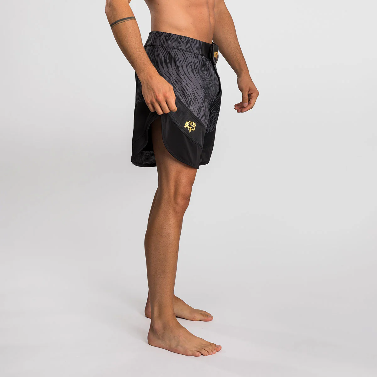 MMA shorts Venum x Chimaev Wild Borz Black  - Image 8