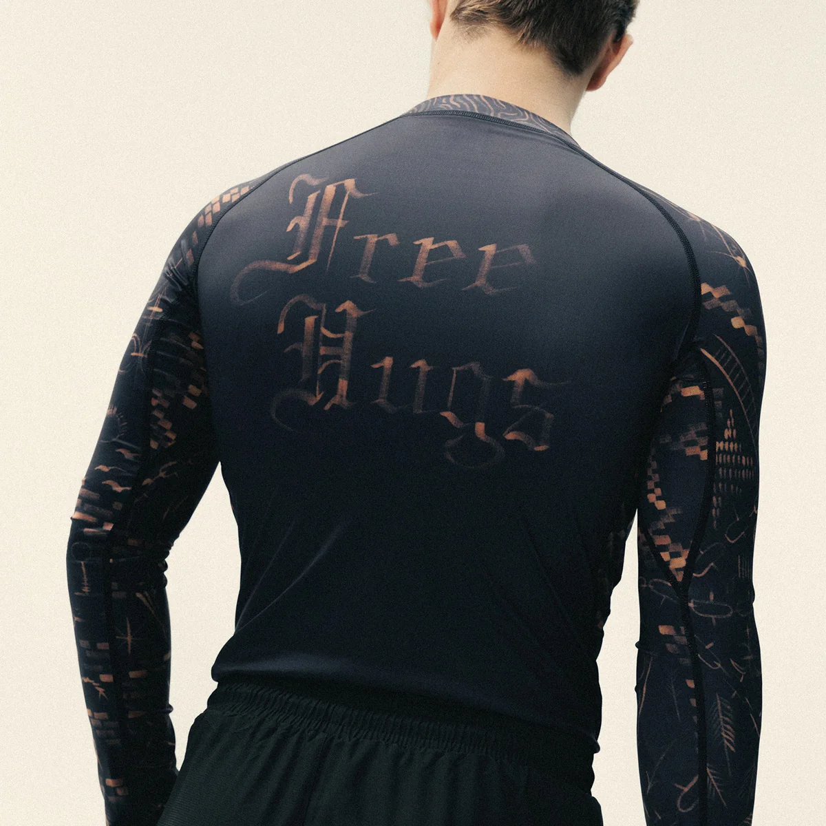 Rashguard Manto Free Hugs long sleeves  - Image 10