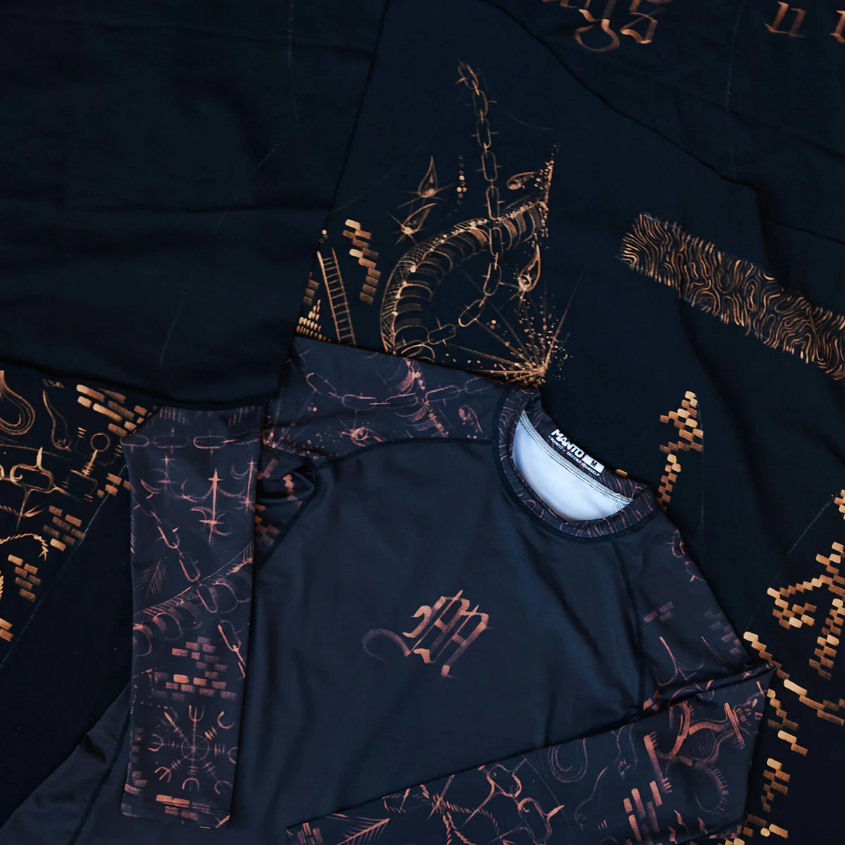 Rashguard Manto Free Hugs long sleeves  - Image 3