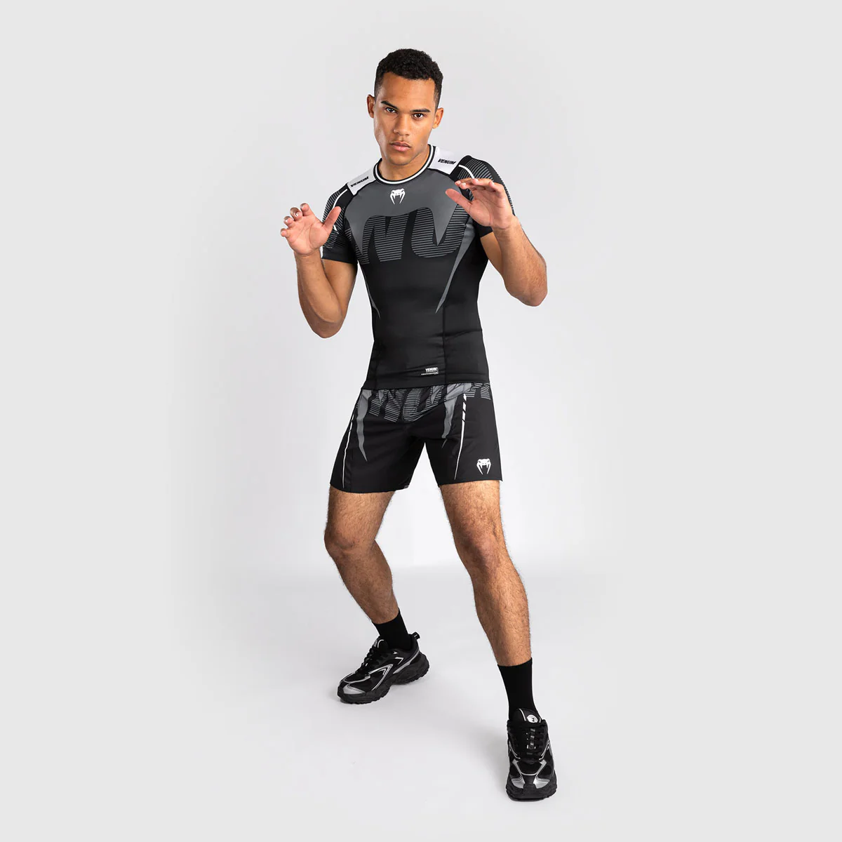 Rashguard Venum Adrenaline short sleeves Black-gray  - Image 3