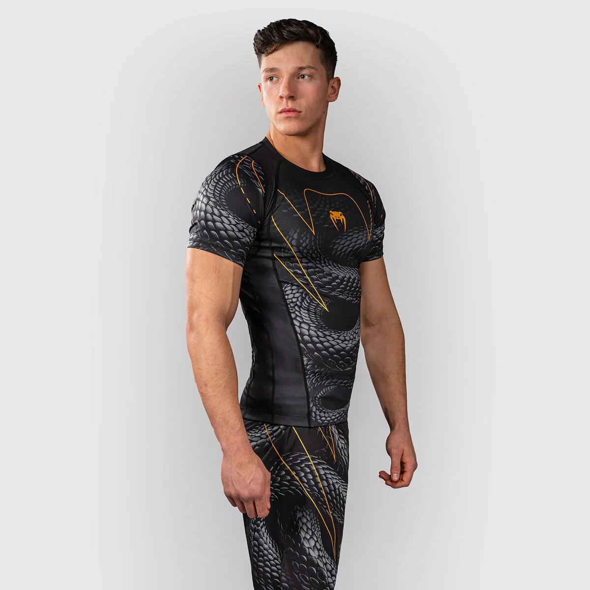 Rashguard Venum Matupa short sleeves Black-gray  - Image 2