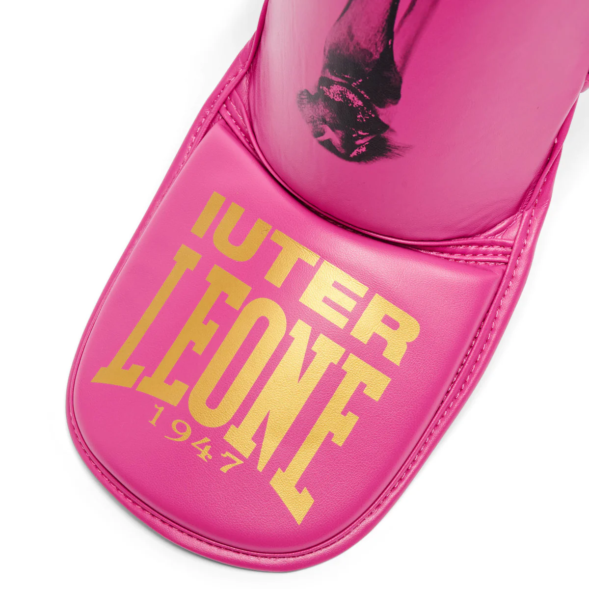 Shinguards Leone Iuter PT01IU with fuchsia footrest  - Image 5