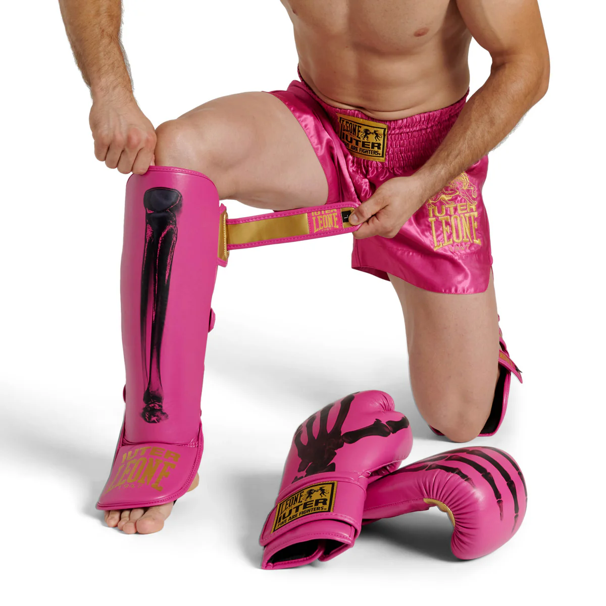 Shinguards Leone Iuter PT01IU with fuchsia footrest  - Image 8