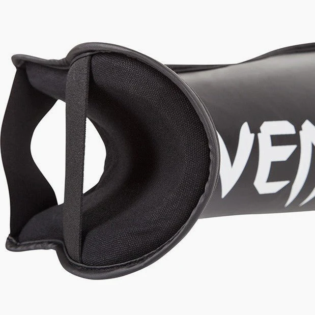 Shinguards Venum Challenger Black White - Image 4