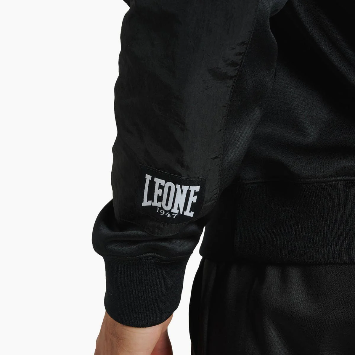 Sweatshirt Leone Logo Wacs with hood ABX127 Black  - Image 3