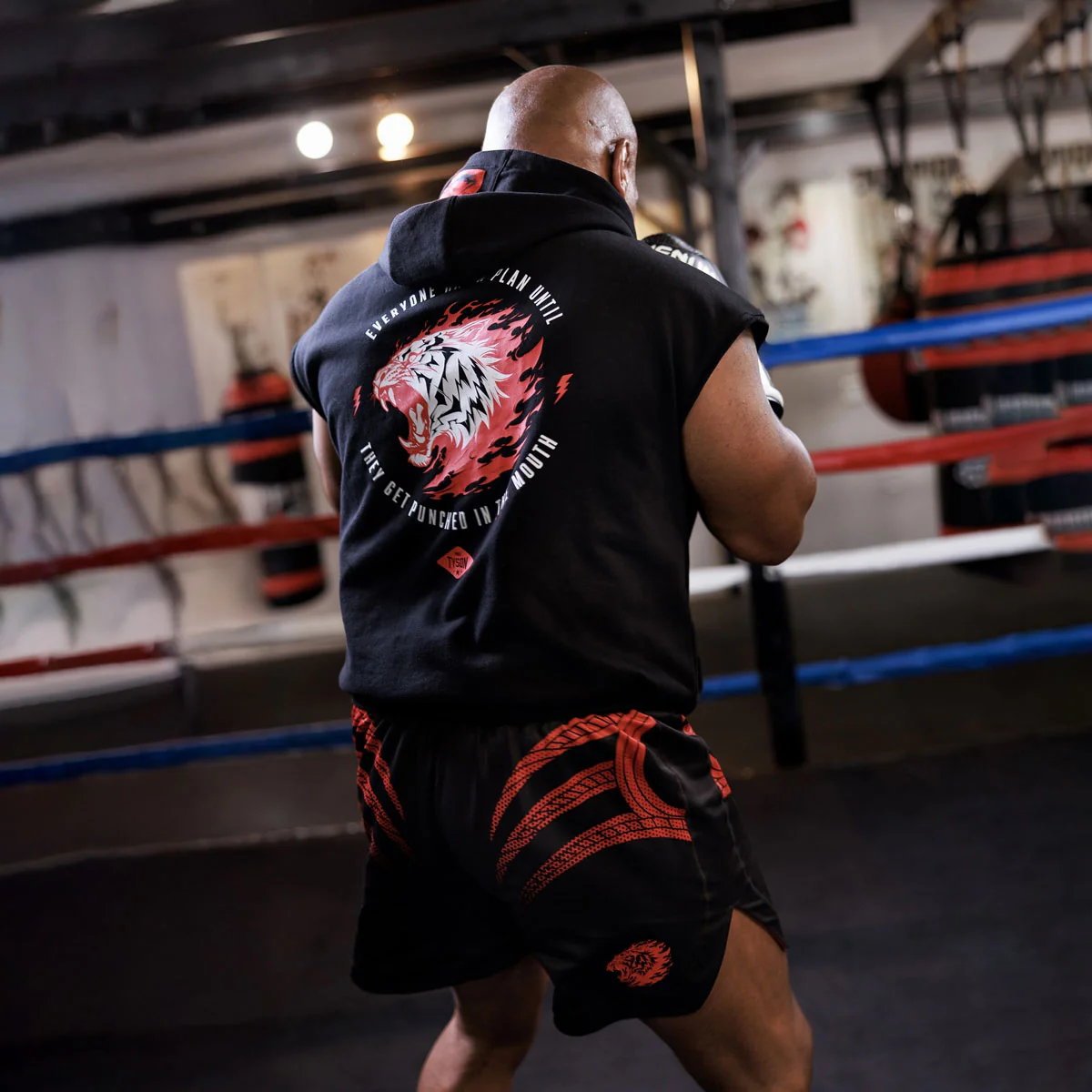 Sweatshirt sleeveless Venum x Mike Tyson Tiger with hood Black  - Image 7