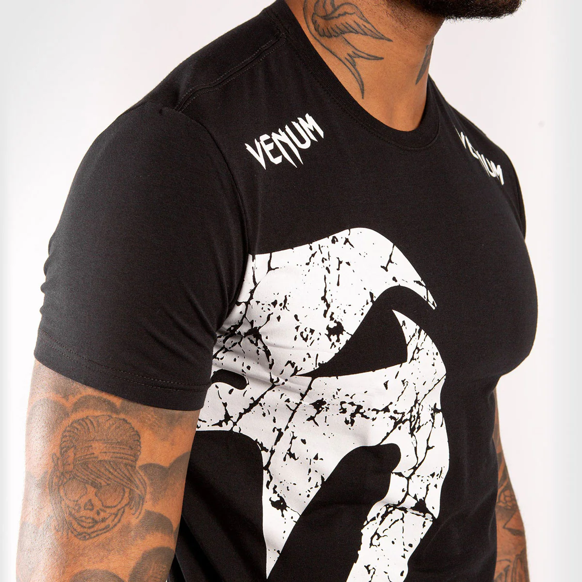 T-shirt in Cotton Venum Giant  - Image 8
