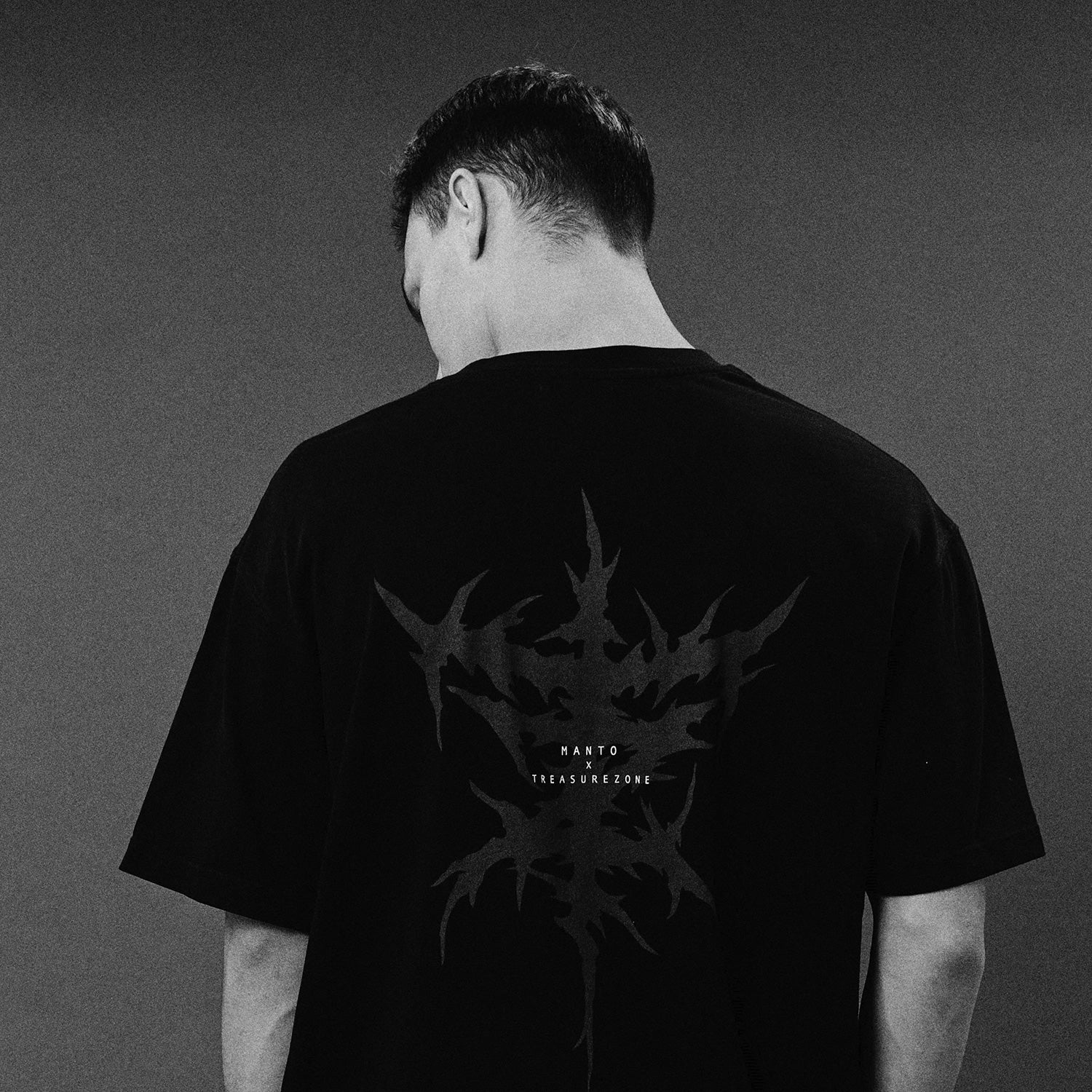T-shirt oversize Manto Treasure Zone Black  - Image 6