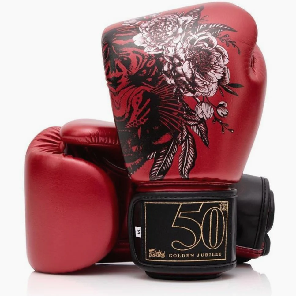 Thai boxing gloves Fairtex Golden Jubilee