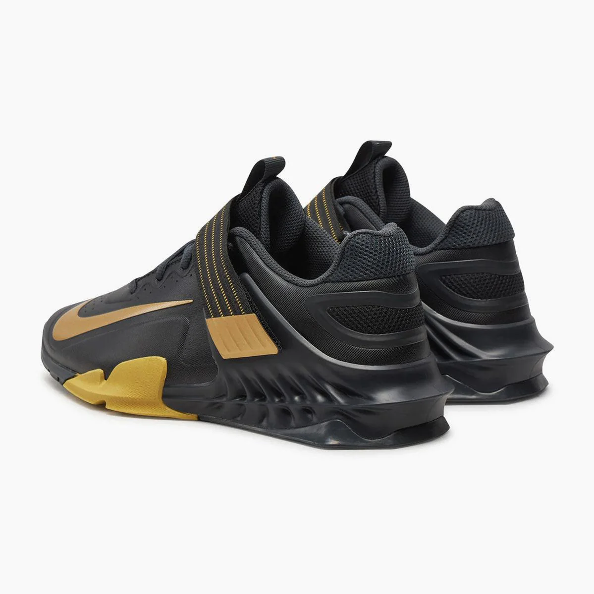 Training shoes Nike Savaleos Black-gold  - Image 4