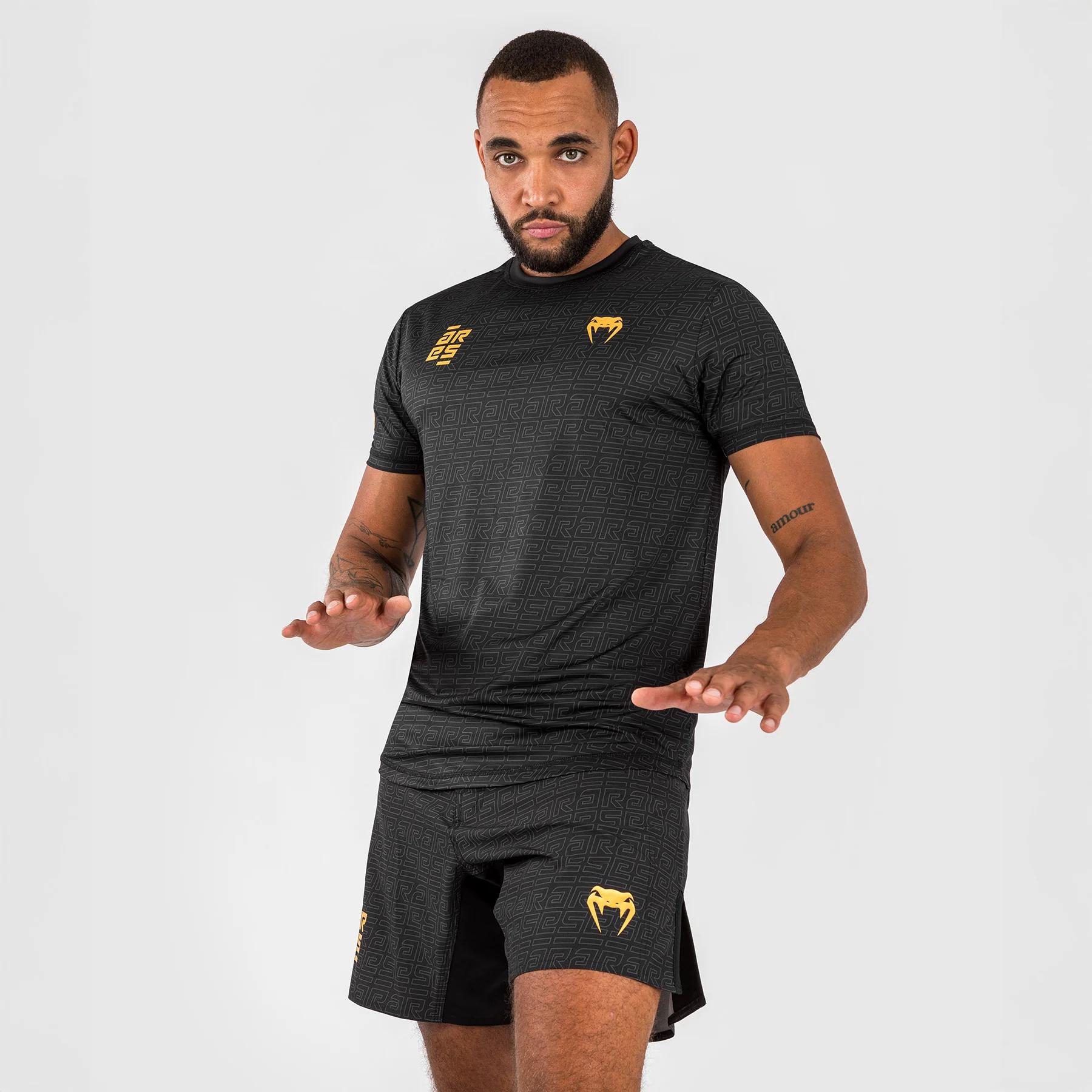 T-shirt Venum X Ares 2.0 Dry Tech Black-gold  - Image 2