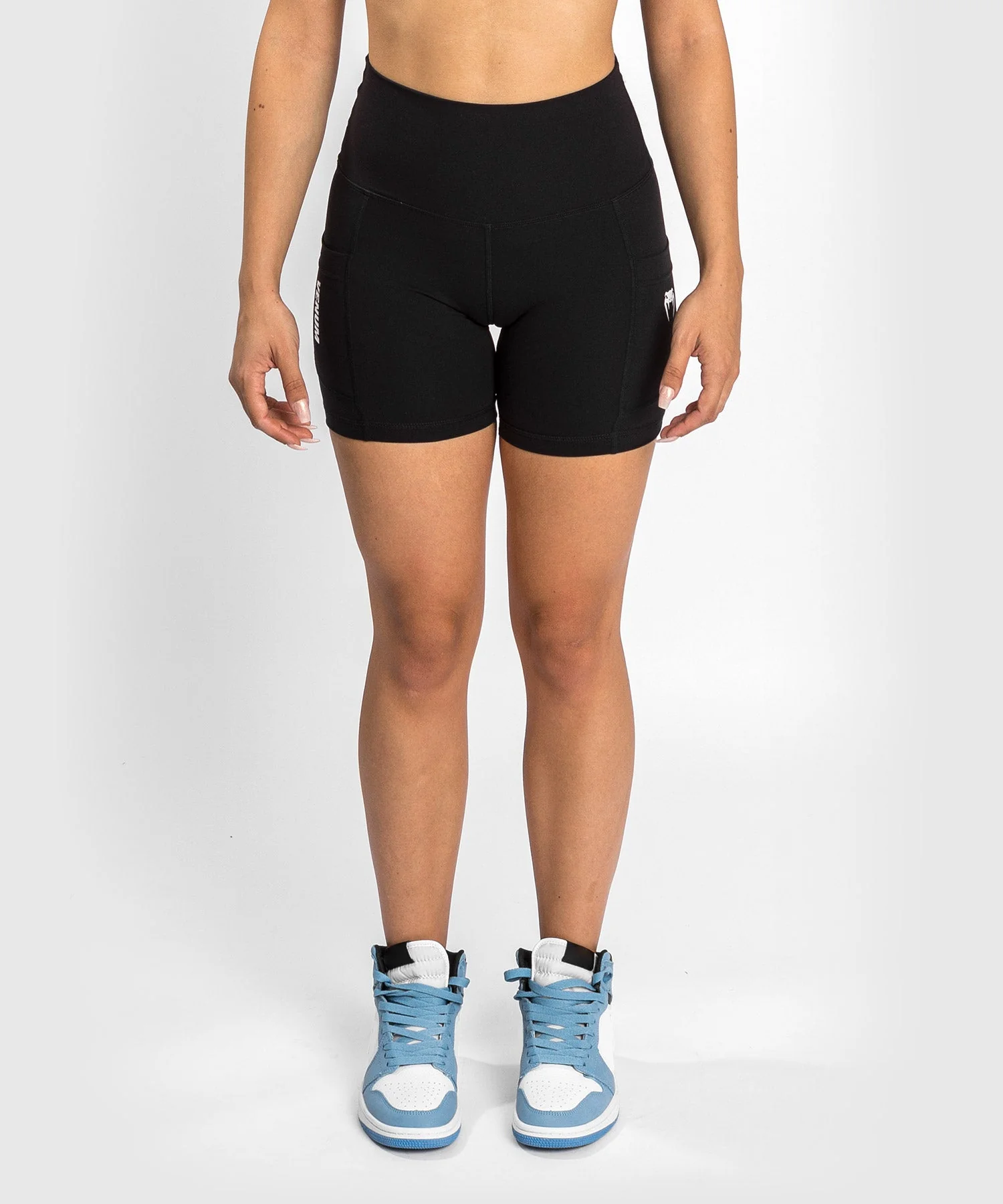Women's shorts Venum Essential 